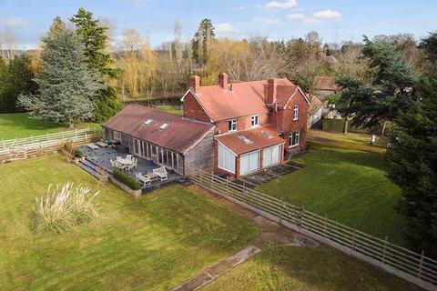 4 bedroom detached house for sale, Lea,  nr Ross-On-Wye,  Herefordshire,  HR9