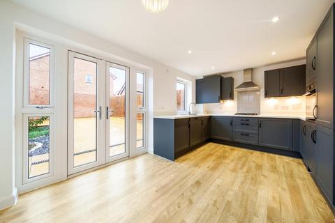 4 bedroom semi-detached house to rent, Rowlands Way,  Basingstoke,  RG24