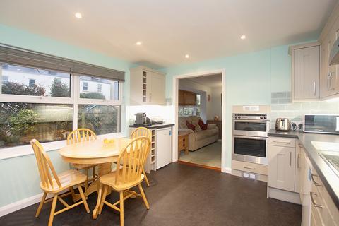 2 bedroom property for sale, Les Croutes, St Peter Port, Guernsey, GY1