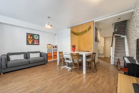 4 Rickthorne Road, London, N19 4JS