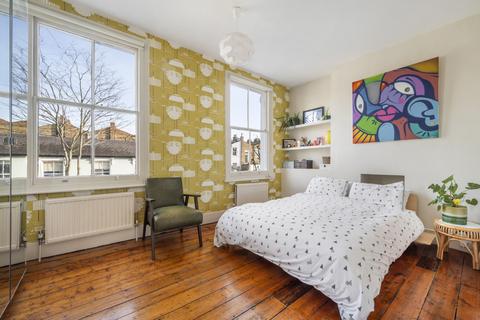 4 Rickthorne Road, London, N19 4JS