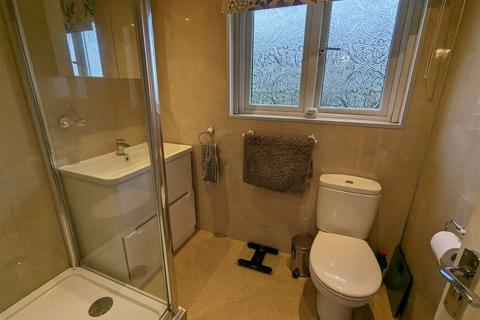 3 bedroom semi-detached house for sale, Llys Y Nant, Llandybie, Ammanford, SA18 2TL
