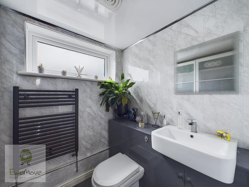 Ground Floor Cloakroom