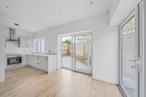 70a Sidcup Road, London, SE12 8BW