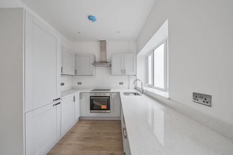 70a Sidcup Road, London, SE12 8BW