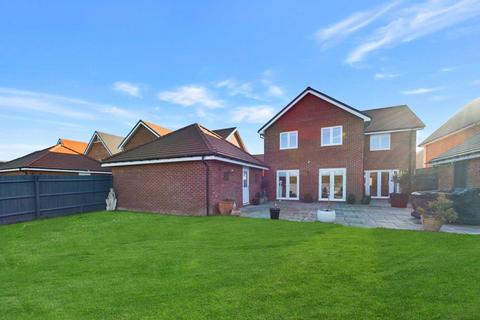 4 bedroom detached house for sale, Lingwell Close, Chinnor