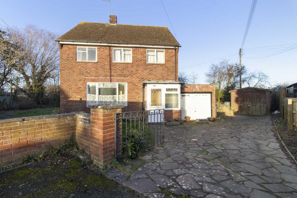 Hall Green Close, Malvern 3 bed detached house for sale £375,000