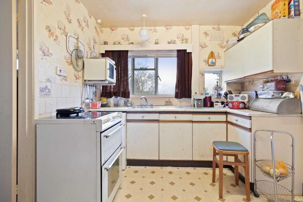 Hall Green Close, Malvern 3 bed detached house for sale £375,000