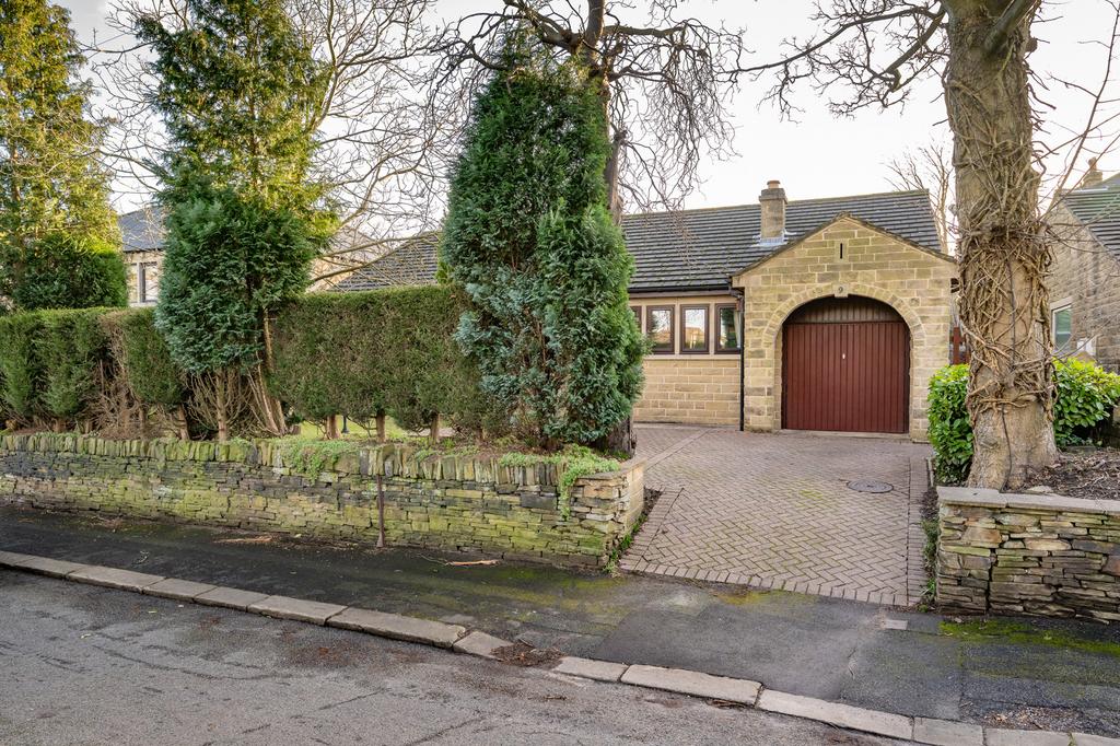 Knowles Road, Brighouse, West... 3 bed bungalow for sale £395,000