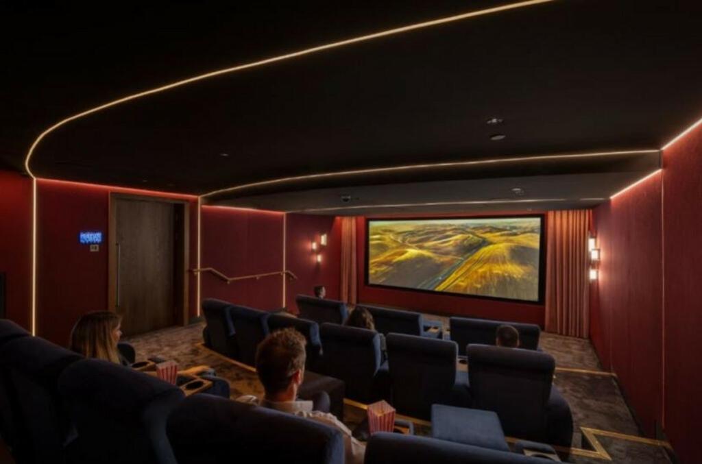 LP Cinema
