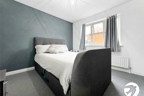 2 bedroom flat for sale, Gentian Close, Weavering, Maidstone, Kent, ME14