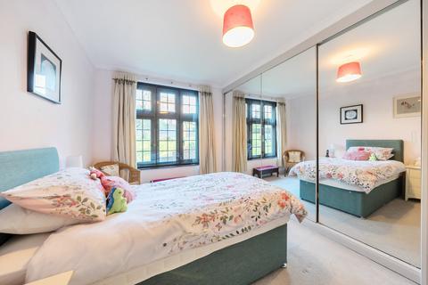 2 bedroom apartment for sale - Shortheath Road, Farnham, Surrey, GU9