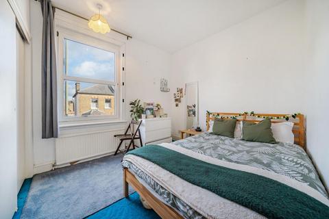 2 bedroom flat for sale, Hartfield Road, Wimbledon