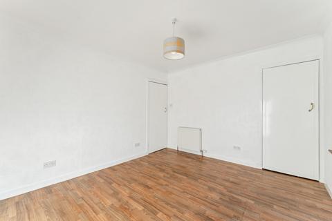 77 Randolph Drive, Clarkston, Glasgow, G76 8AN