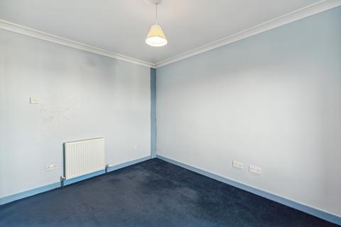 77 Randolph Drive, Clarkston, Glasgow, G76 8AN