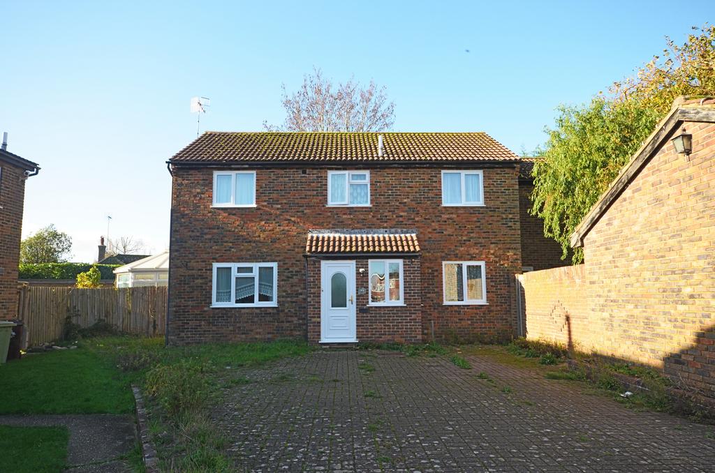 Sunningdale Gardens, Bognor Regis 5 bed detached house for sale £450,000