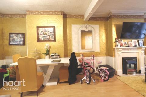 39 Woodside Road, London, E13 8RX
