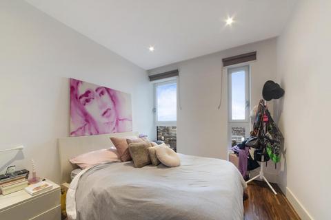 undefined, Wiverton Tower, New Drum Street, Aldgate, E1