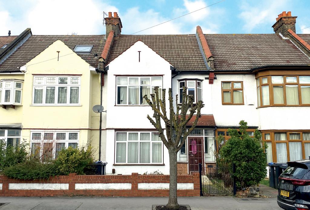 12 Ashburton Avenue, Croydon 3 bed terraced house £275,000