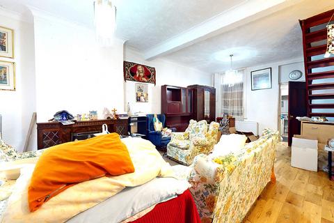77 Patrick Road, London, E13 9QE
