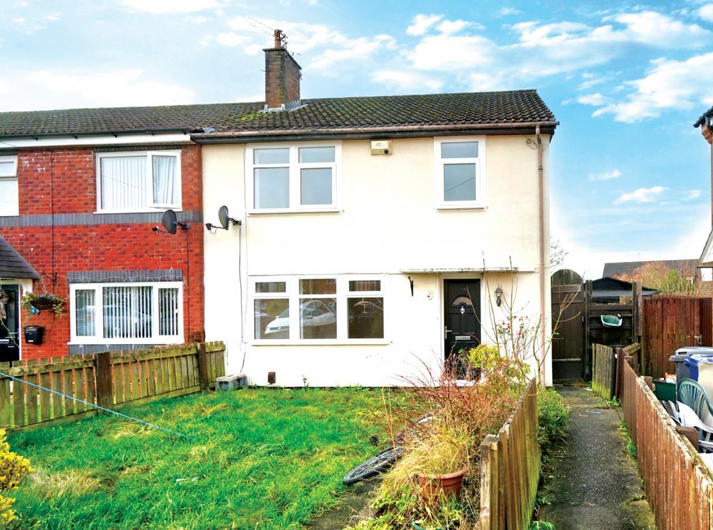 43 Seven Stars Road, Leyland 3 bed end of terrace house £40,000