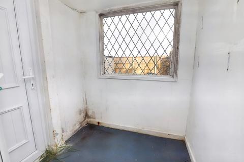 33 Egremont Lawn, Liverpool, L27 5RB