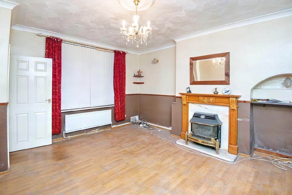 22 Balfour Road, Bentley 3 bed terraced house £20,000