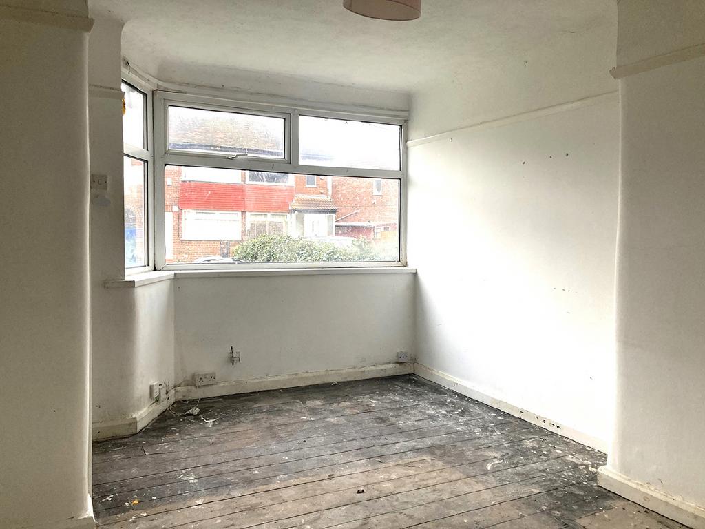 26 Patricia Avenue, Birkenhead 3 bed end of terrace house £30,000