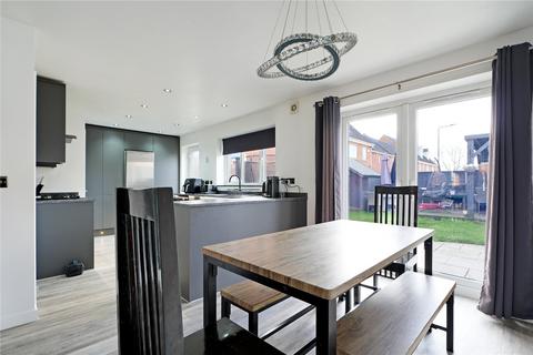 4 bedroom house for sale - Meadow View Drive, Ravenfield, Rotherham, South Yorkshire, S65