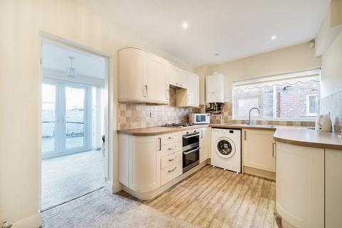 16 Acadia Grove, Hessle, HU13 0AL