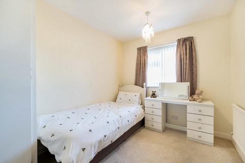 16 Acadia Grove, Hessle, HU13 0AL