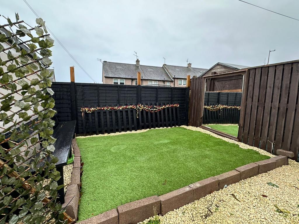 Bo'ness, Bo'ness EH51 2 bed end of terrace house for sale £115,000