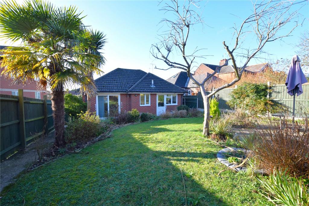 Wedgewood Drive, Colchester, Essex, CO4 3 bed bungalow for sale £325,000