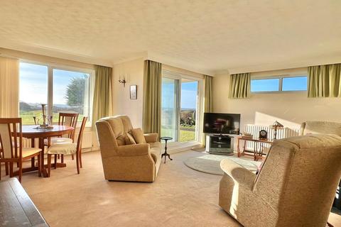 2 bedroom apartment for sale, Park Lane, Milford on Sea, Lymington, Hampshire, SO41