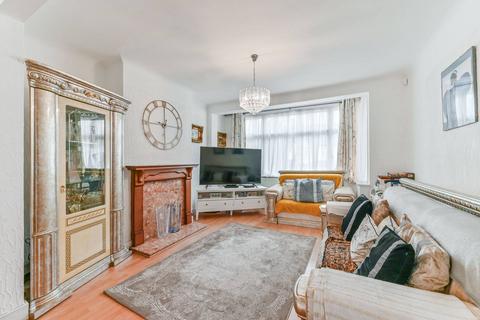 3 bedroom end of terrace house for sale, Isham Road, Norbury, London, SW16