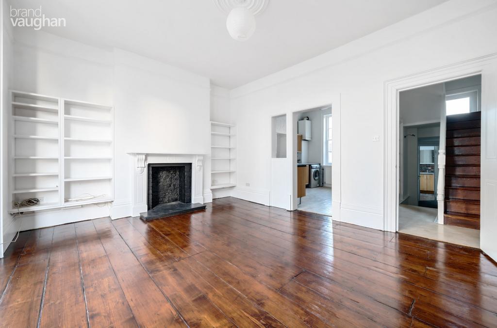 Apartment in Hove, Brunswick - View 2