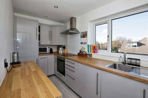 1 bedroom flat for sale, Upper Richmond Road, Putney, London, SW15