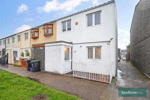 3 bedroom end of terrace house for sale, Limes Avenue, Essex IG7