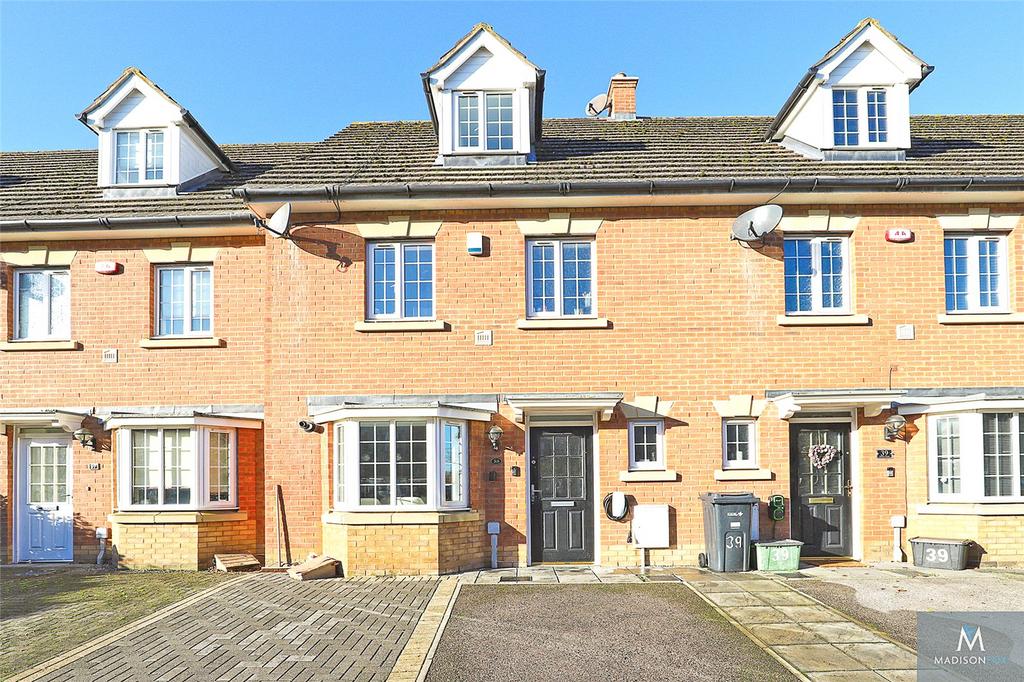 Barkingside, Barkingside IG6 4 bed terraced house for sale £550,000
