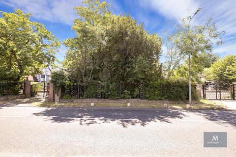 Plot for sale, Chigwell, Essex IG7