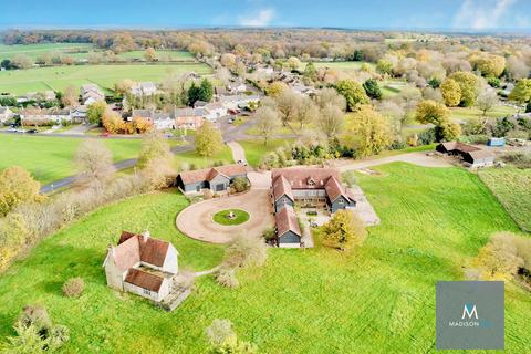 5 bedroom detached house for sale, Harmer Green Lane, Hertfordshire AL6