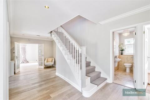 6 bedroom detached house to rent, Manor Road, Essex IG10