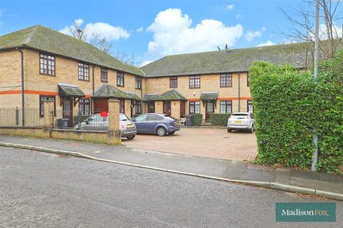 2 bedroom apartment for sale, Westfield Park Drive, Woodford Green IG8