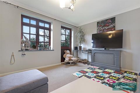 2 bedroom apartment for sale, Westfield Park Drive, Woodford Green IG8