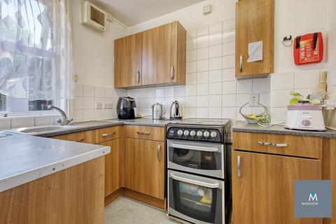 1 bedroom apartment for sale, Woodford Green, Woodford Green IG8