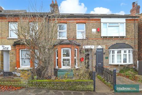 4 bedroom terraced house for sale, Turpins Lane, Greater London IG8