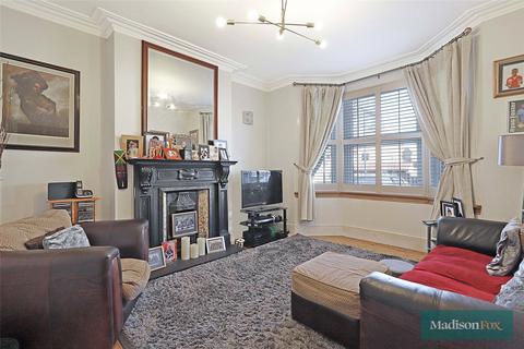 4 bedroom end of terrace house for sale, Gaynes Hill Road, Woodford Green IG8