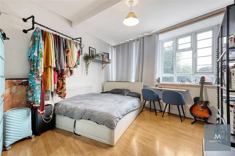 1 bedroom apartment to rent, Mare Street, London E8