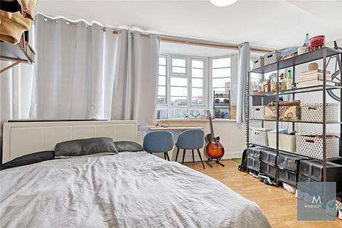 1 bedroom apartment to rent, Mare Street, London E8