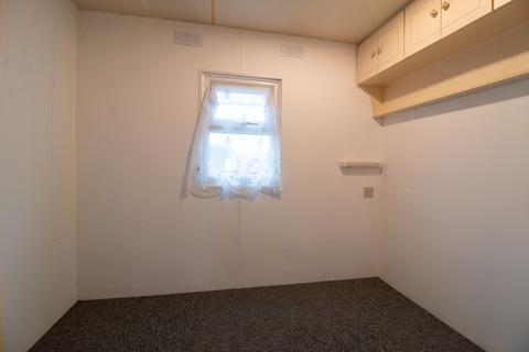 2 bedroom mobile home to rent, Windcatch Close, Low Fulney PE12
